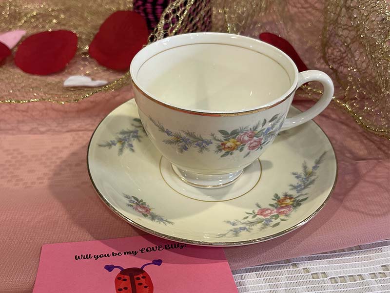 Valentine tea cup